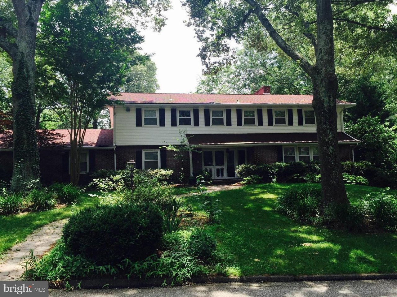 409 Saint Ives Dr