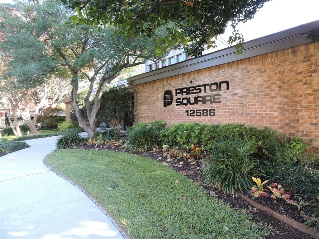 12245 Montego Plaza