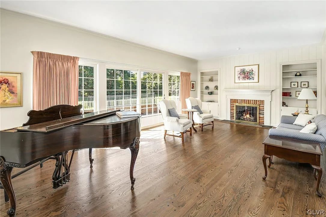 1448 Colesville Rd