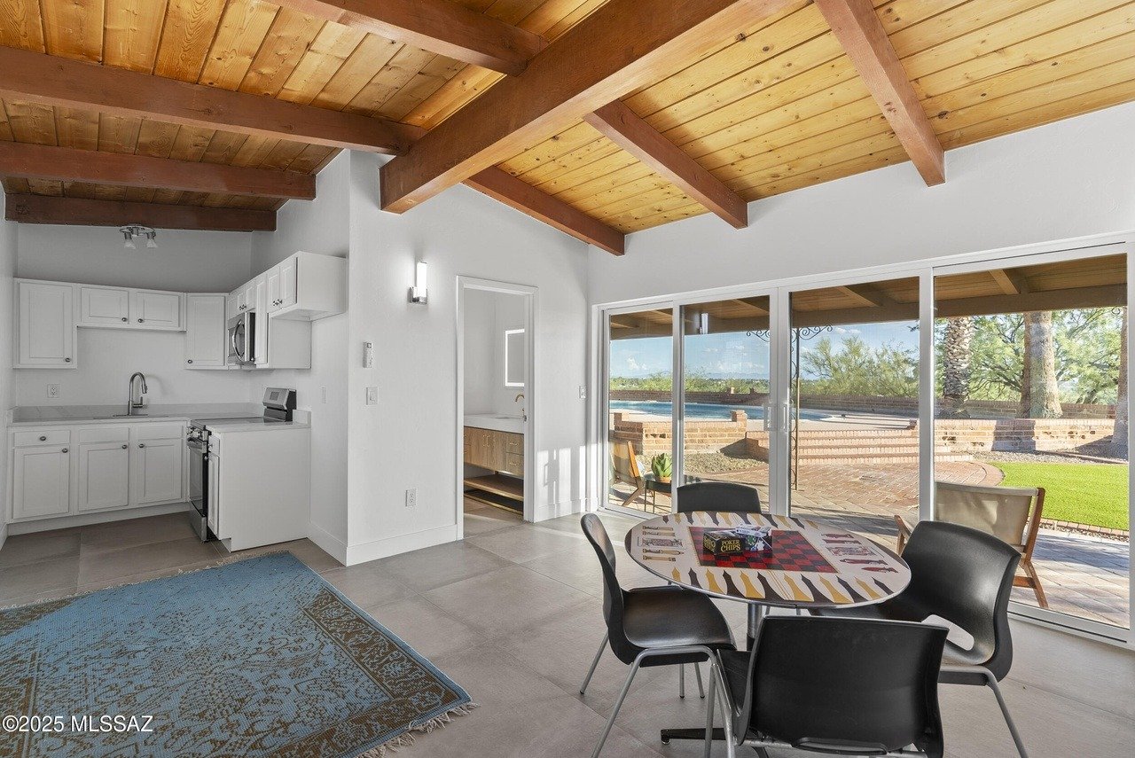 5240 E River House Rd