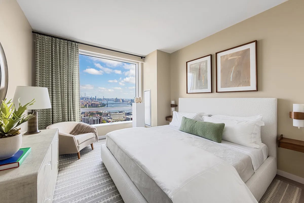 1 City Point Unit: 66C