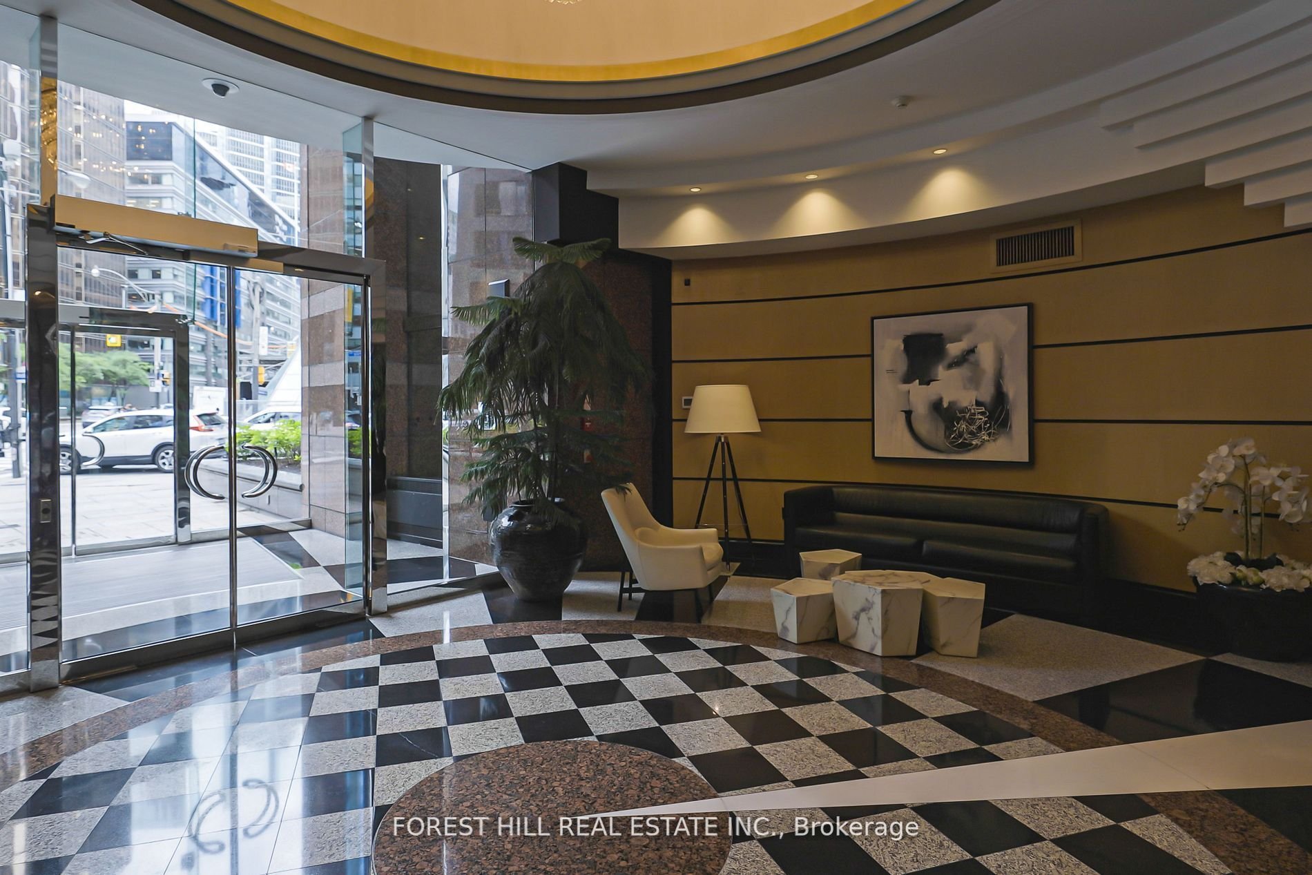 LOWER PENTHOUSE IN THE FINANCIAL DISTRICT