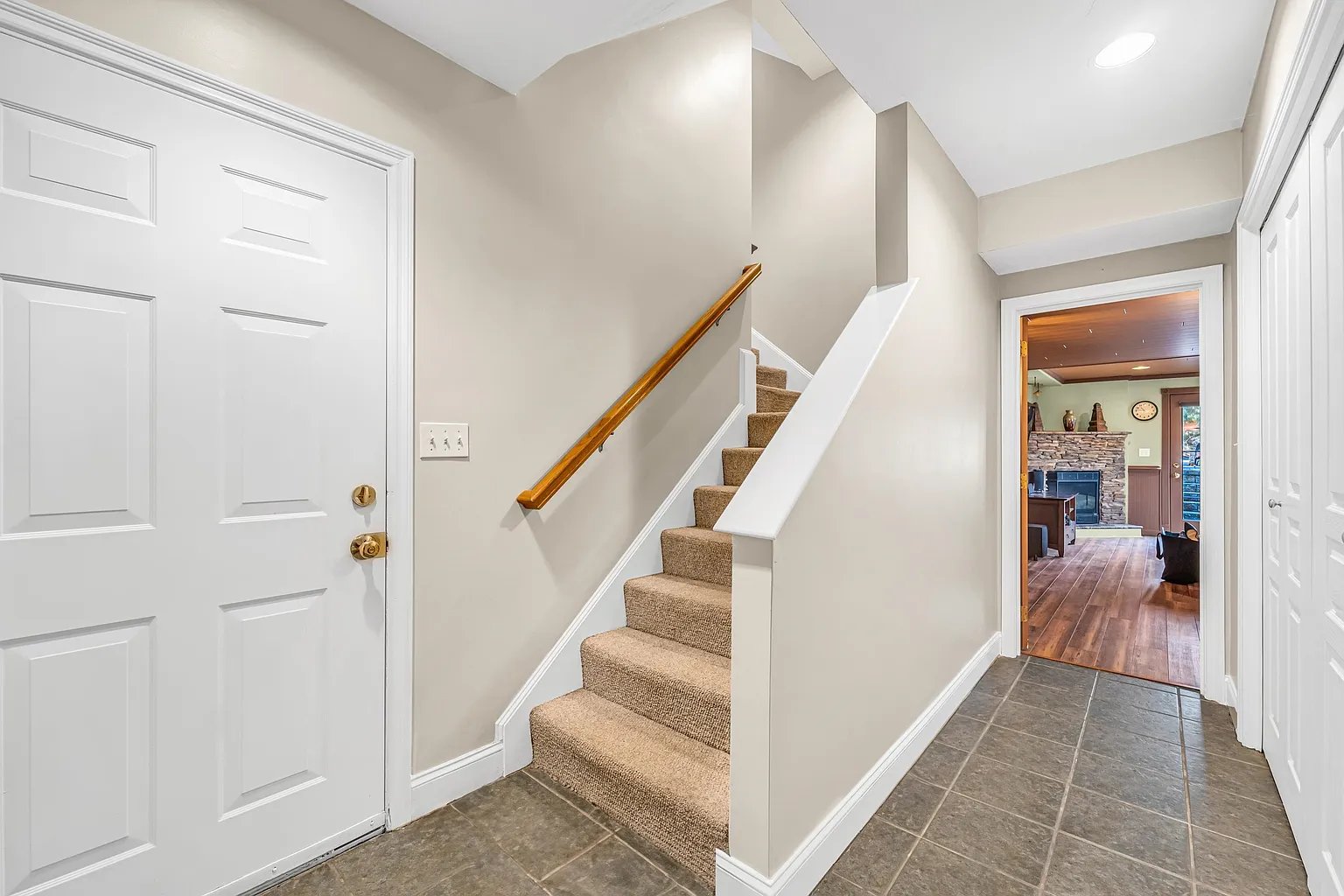 5 Squamscott Cir