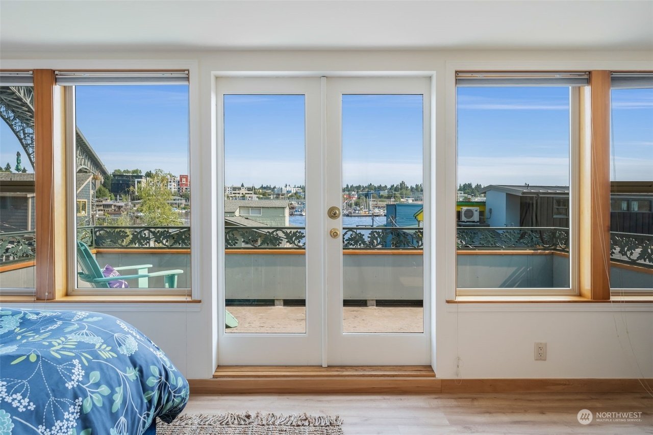2770 Westlake Ave N #1