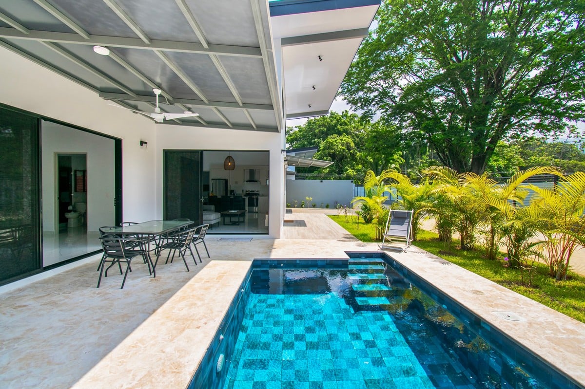 0.14 ACRES – 3 Bedroom Newly Built Modern Home Pool, Privacy, Only 5min Walk to the Beach!!!!