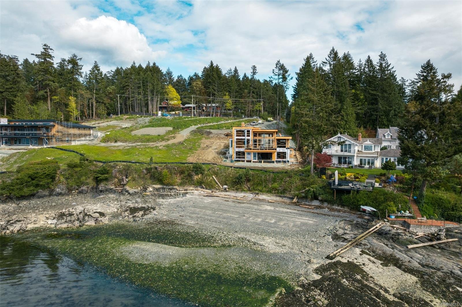 386 Lands End Rd