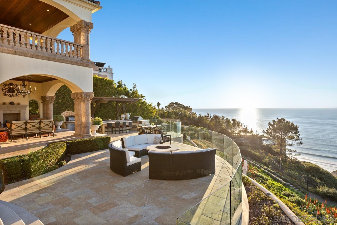 9860 La Jolla Farms Rd