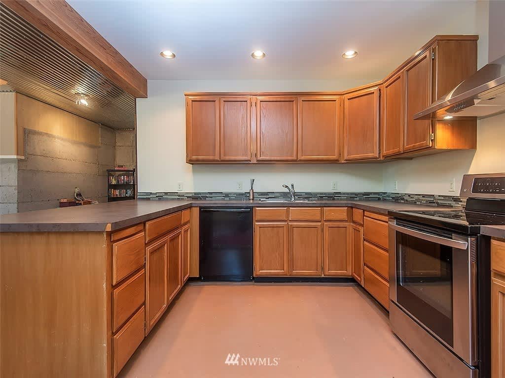 6212 Chennault Beach Dr
