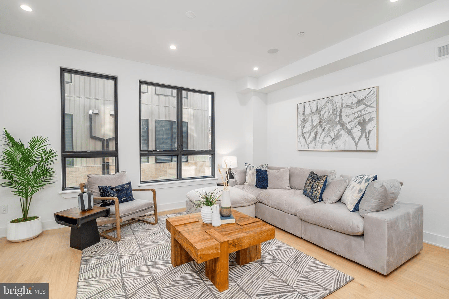 720 S 17th St #6, Philadelphia, PA 19146
