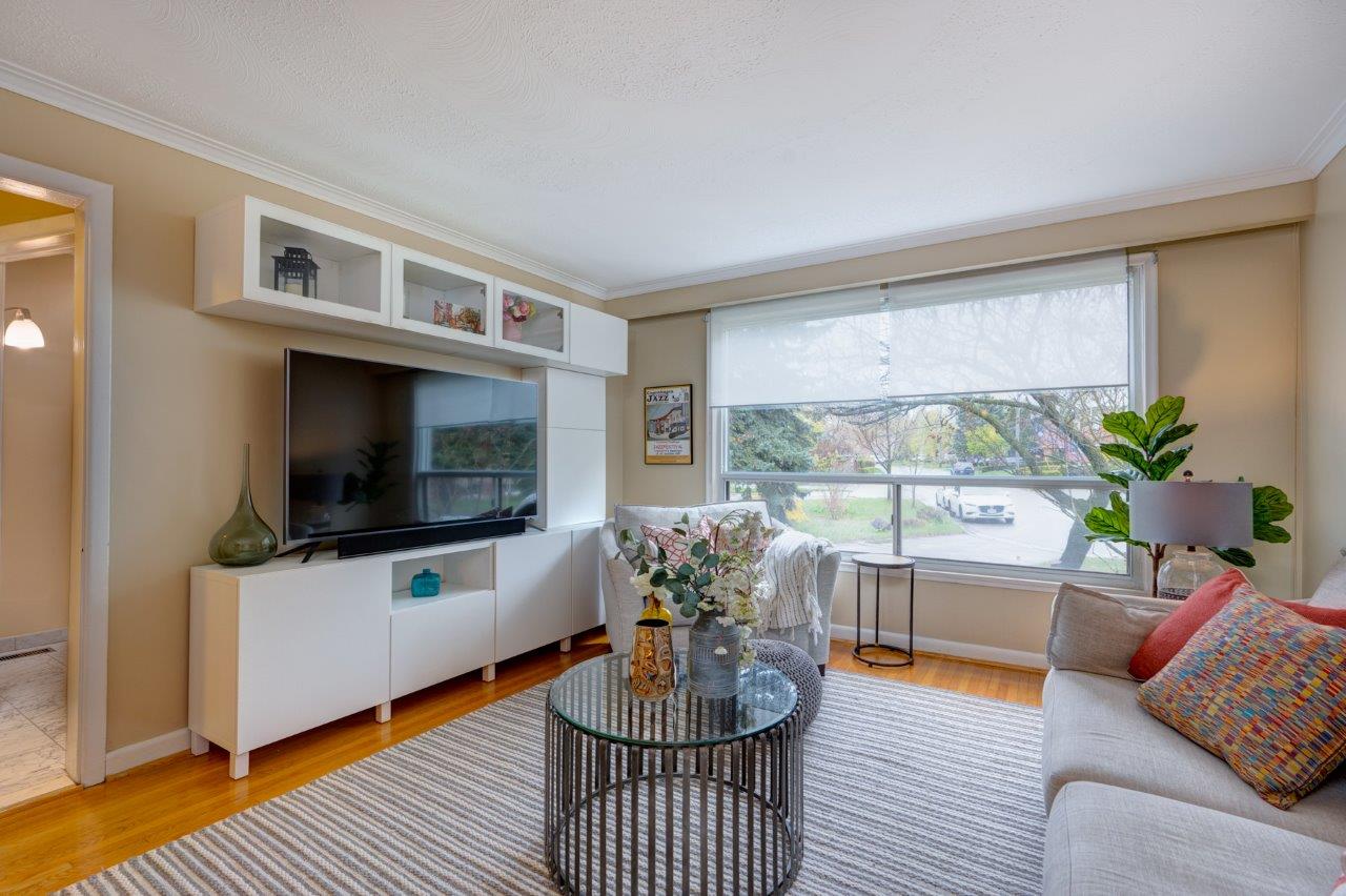 60 Clairton Cres