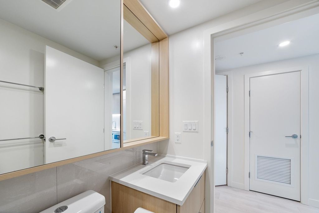 13318 104 Ave, #2407