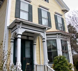 21 Thomas St