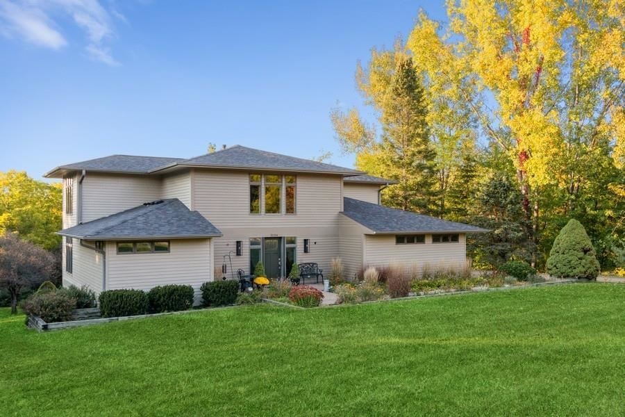 3134 Rapid Creek Woods NE