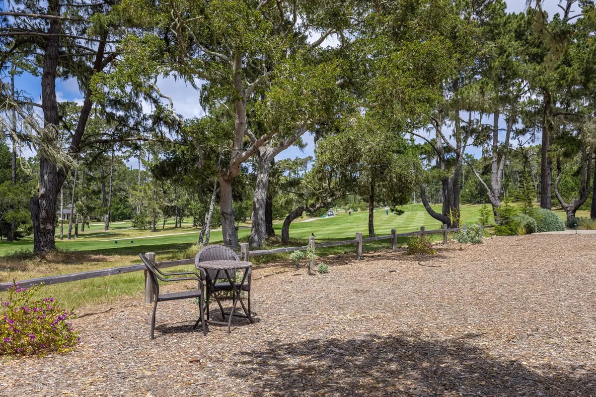 Treasure Oaks
