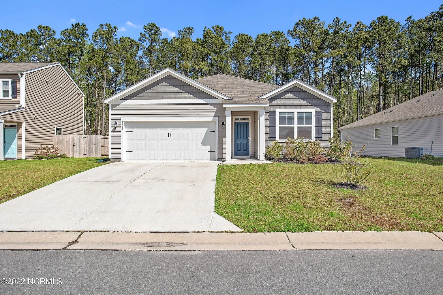 9644 Woodriff Cir NE
