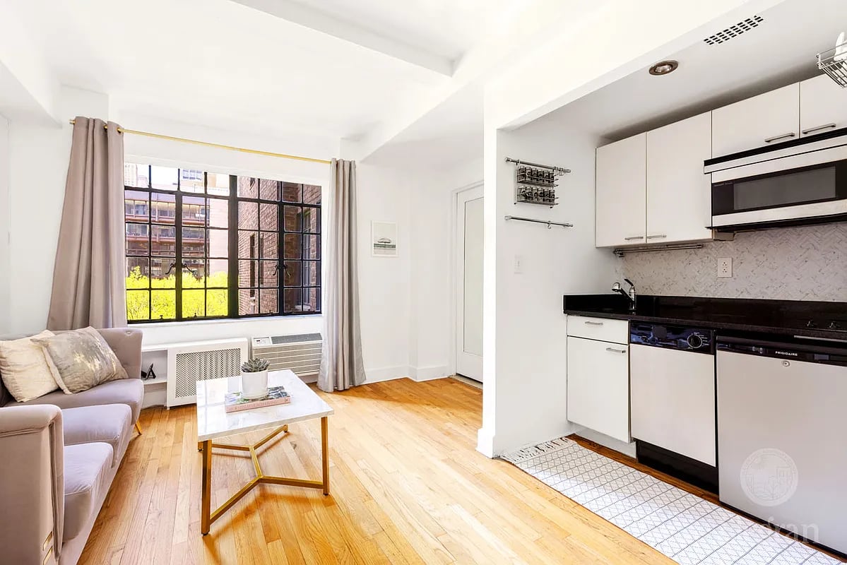 45 Tudor City Pl, #914