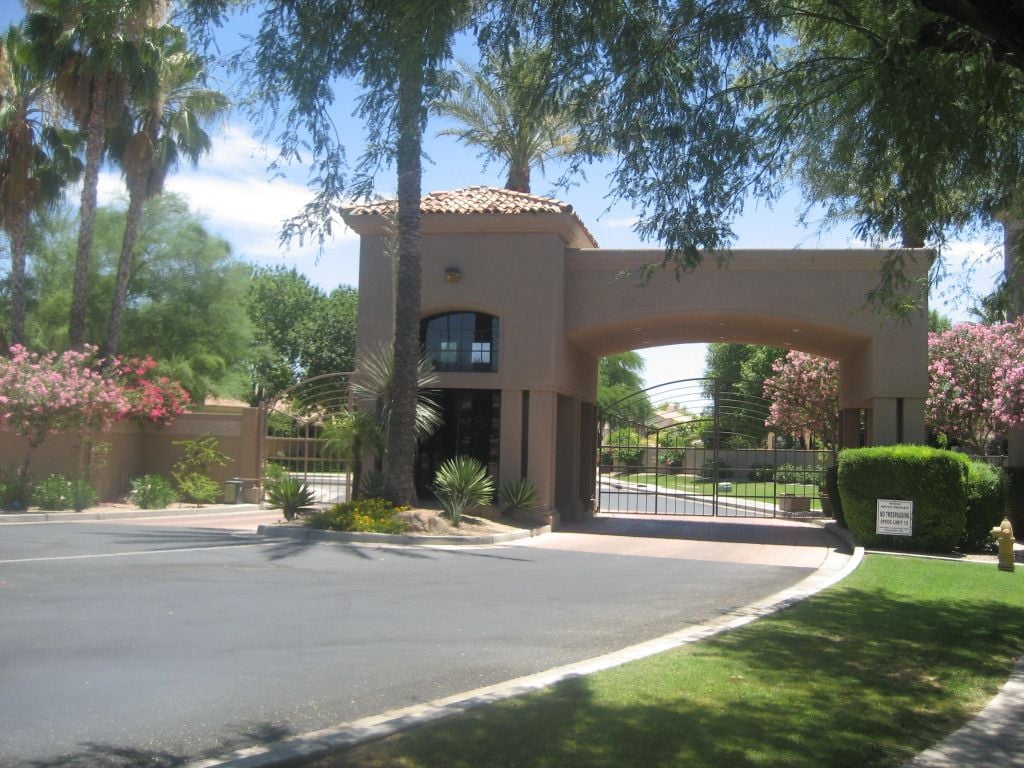 7349 E VIA ESTRELLA Ave