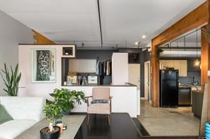 211-455 Sitkum Rd