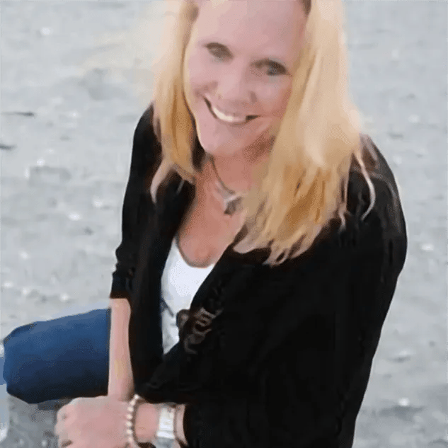 Cathie Rockoff Hebron, CT Real Estate Agent Headshot