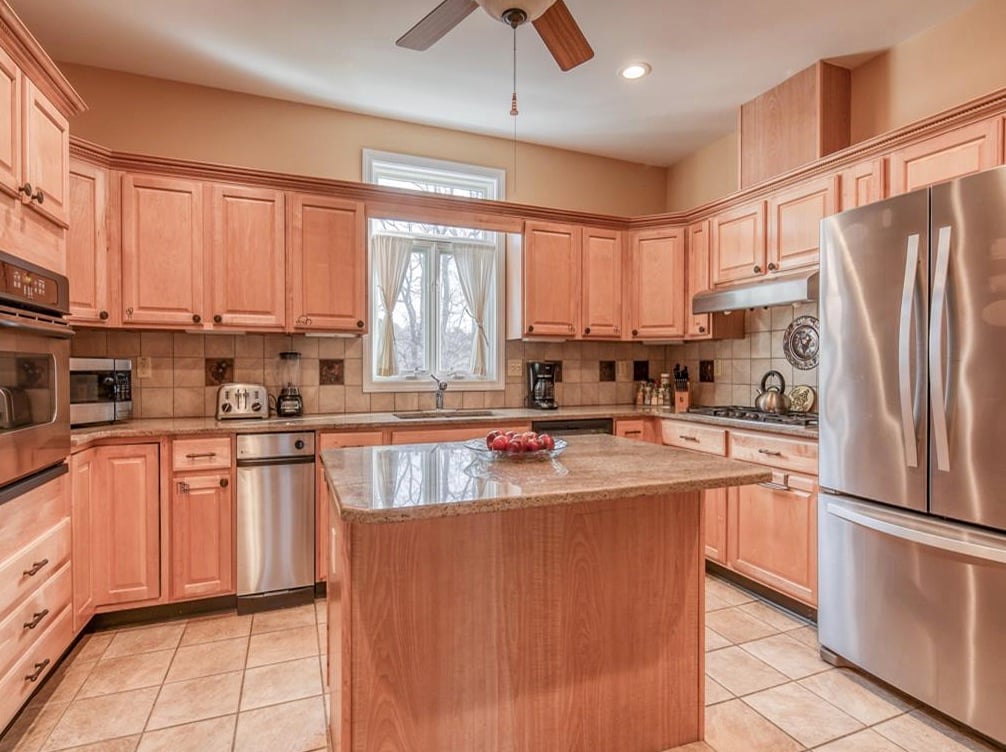 6 Fresh Pond Rd