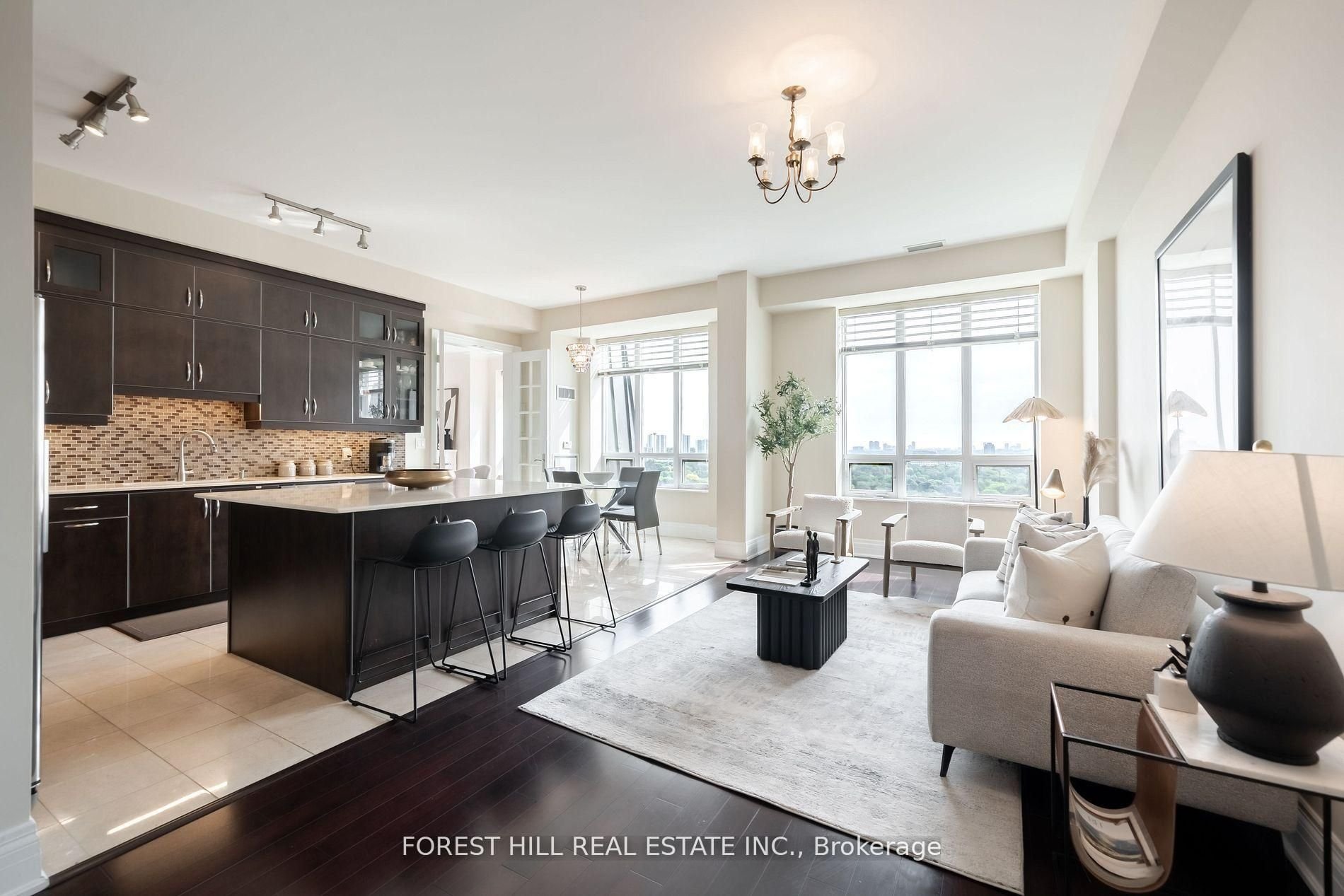 PRESTIGIOUS PENTHOUSE LIVING 
