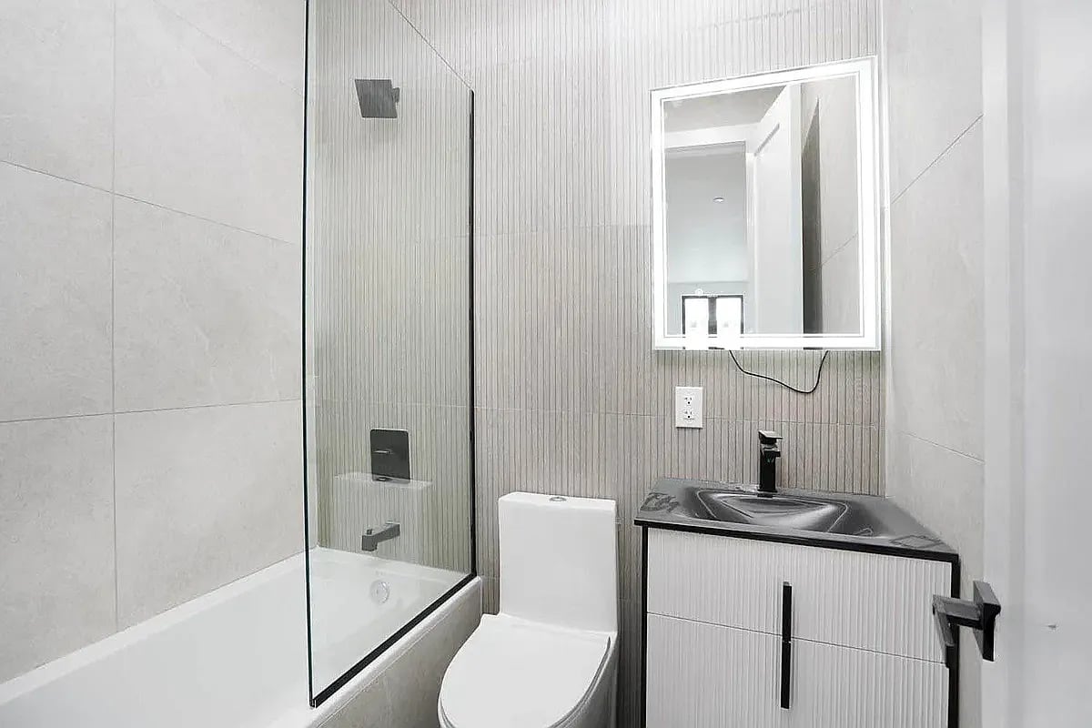 141 Meserole Street 3A