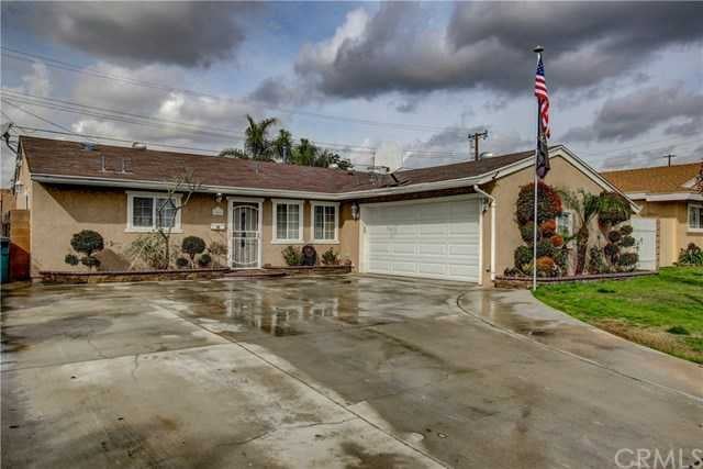 10051 Bernice Circle