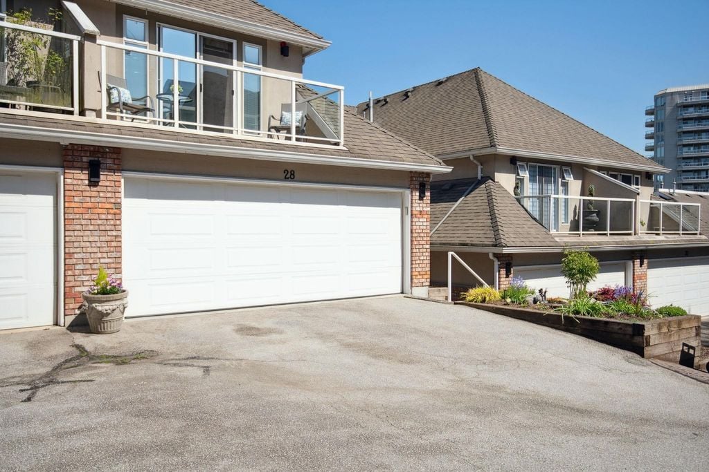 72 Jamieson Ct, #28