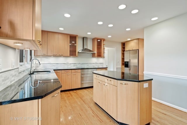 107 W Saint Andrews Ln