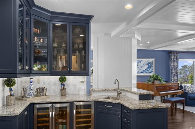 2122 Del Mar Heights Road