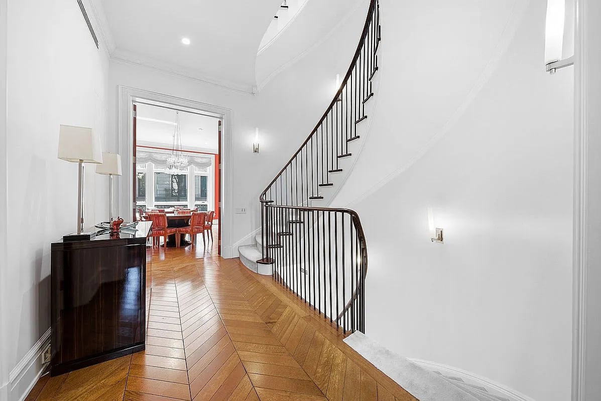 67 East 82nd Street