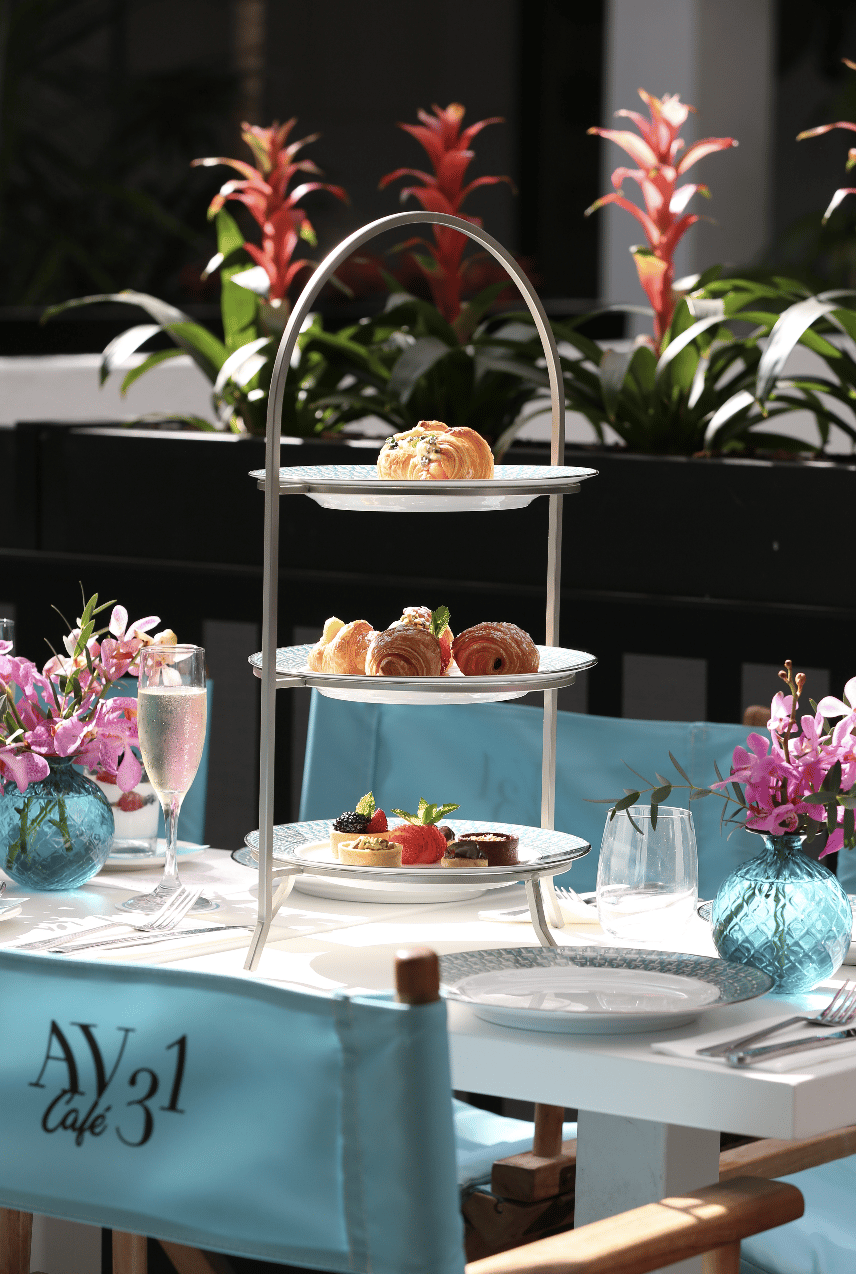 Tiffany & Co. Outdoor Café: A Luxe Dining Experience in Bal Harbour