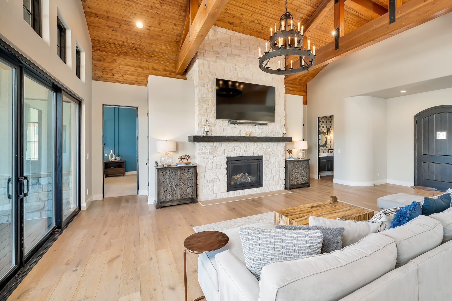 7590 Raphael Lane