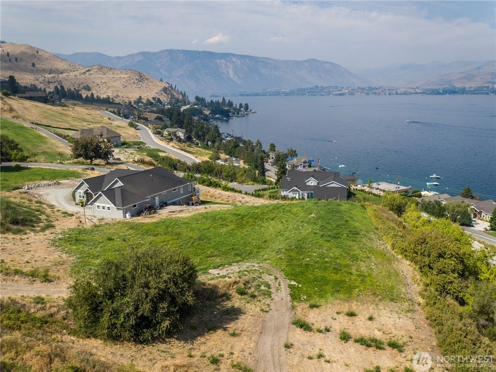 275 Bene Vista Ln