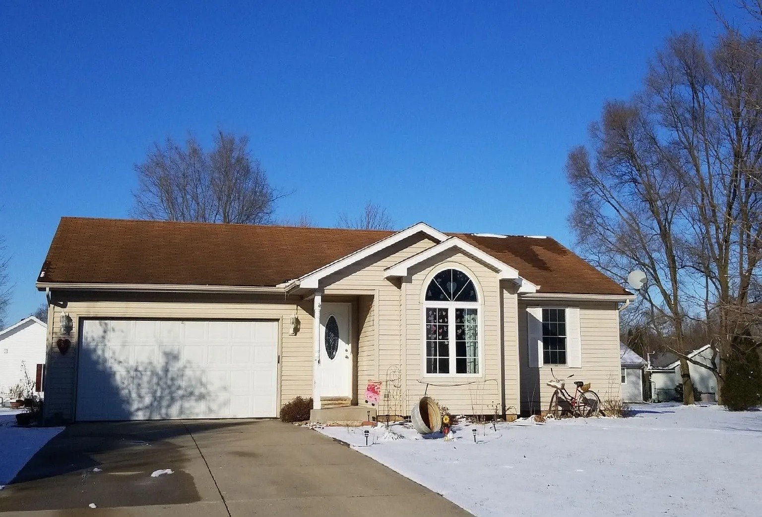 22775 Falcon Ct