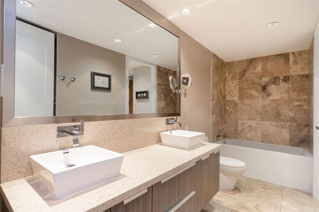 1661 Ontario St, #512