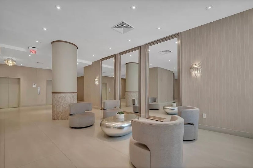 5401 Collins Ave #411 Miami Beach, Ocean View with Balcony