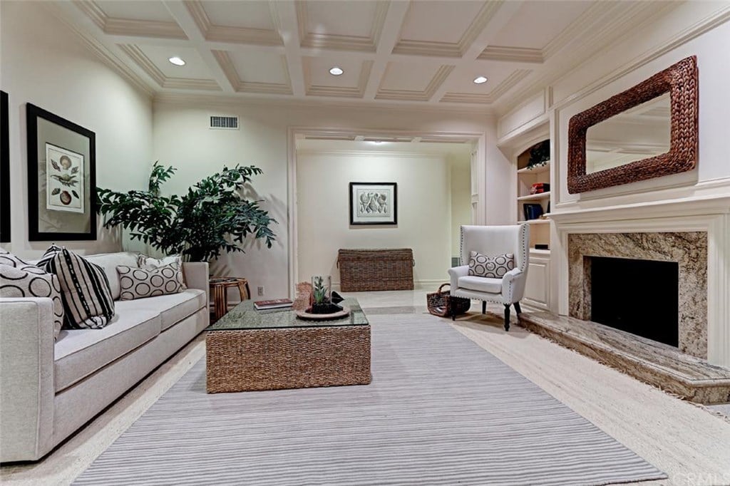 30 Canyon Fairway Dr, Newport Beach, CA 92660