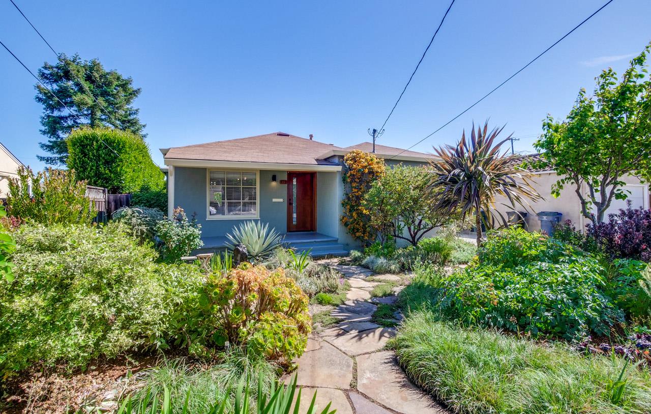 471 Bryan Ave