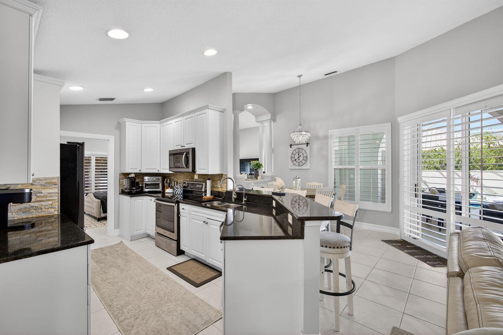 8075 SE Governors Way