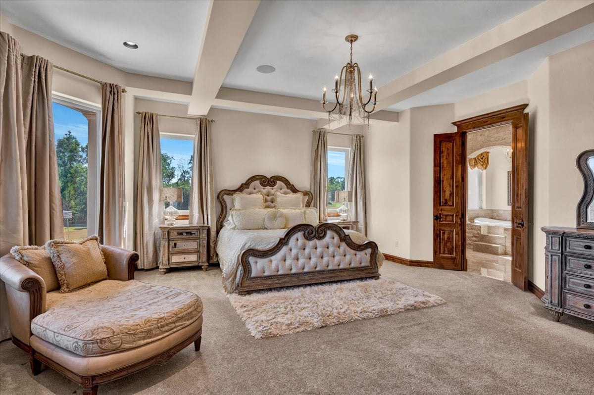 Casa Bella Estate – A Masterpiece of Luxury & Elegance in Mustang, Oklahoma - Wyatt Poindexter - The Agency 