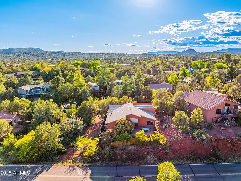 2272 ROADRUNNER Road, Sedona