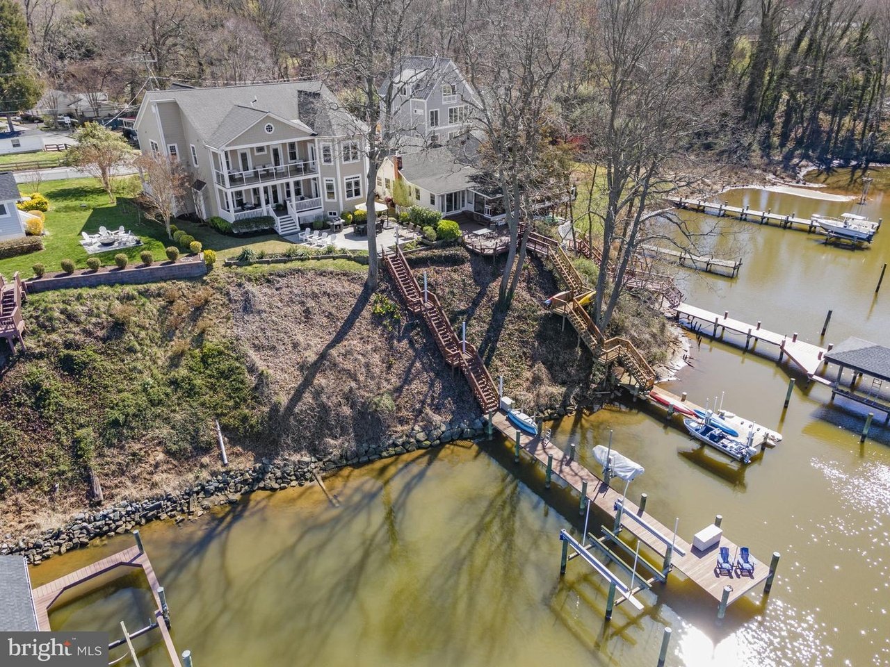 309 Cove Rd