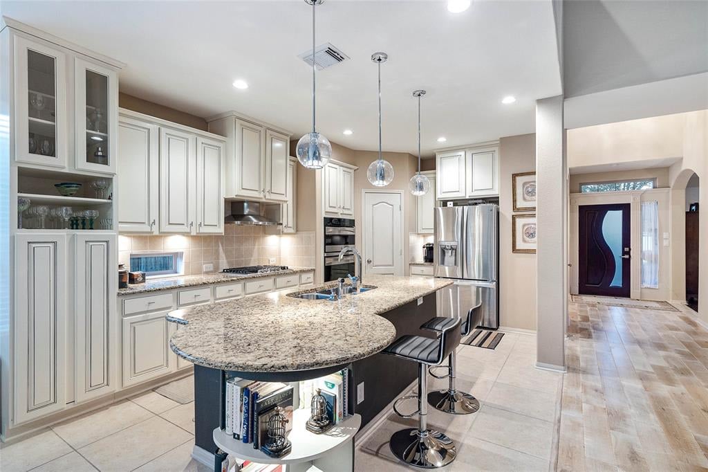 513 Ivory Stone Ln