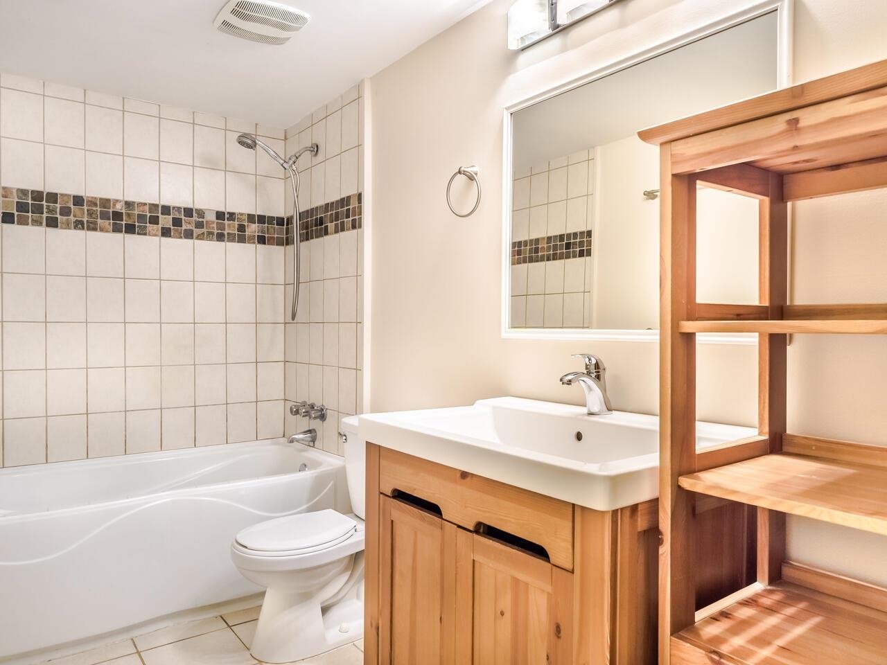 1053 Old Lillooet Road, North Vancouver