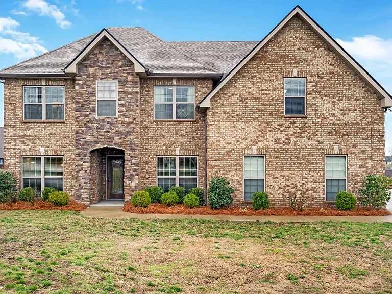 1009 Cascadeway Dr