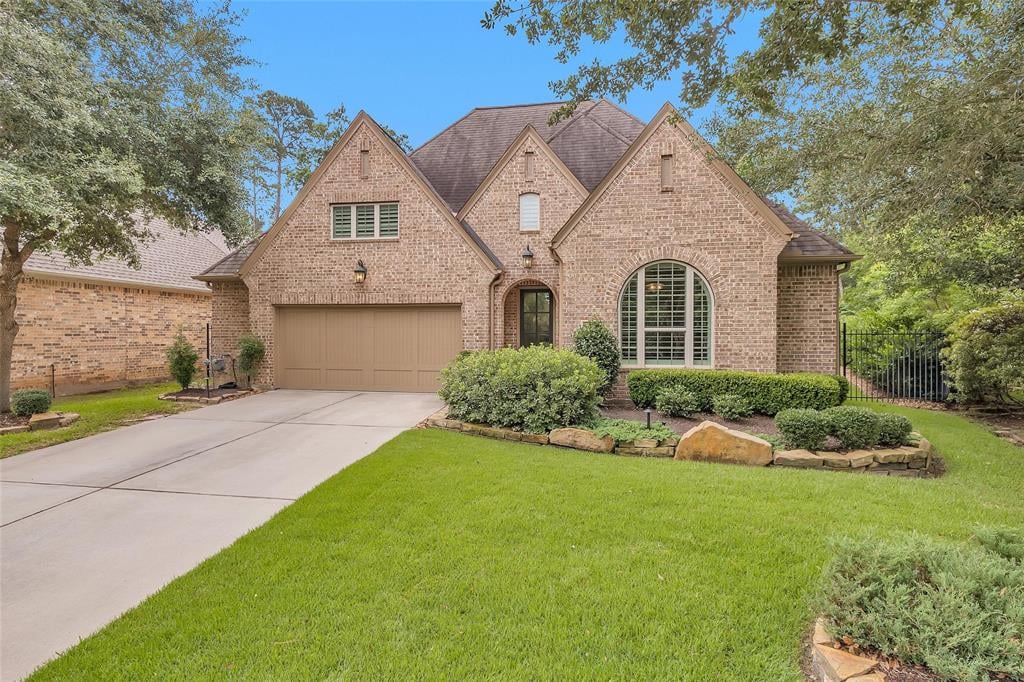 7 Woodglade Wy