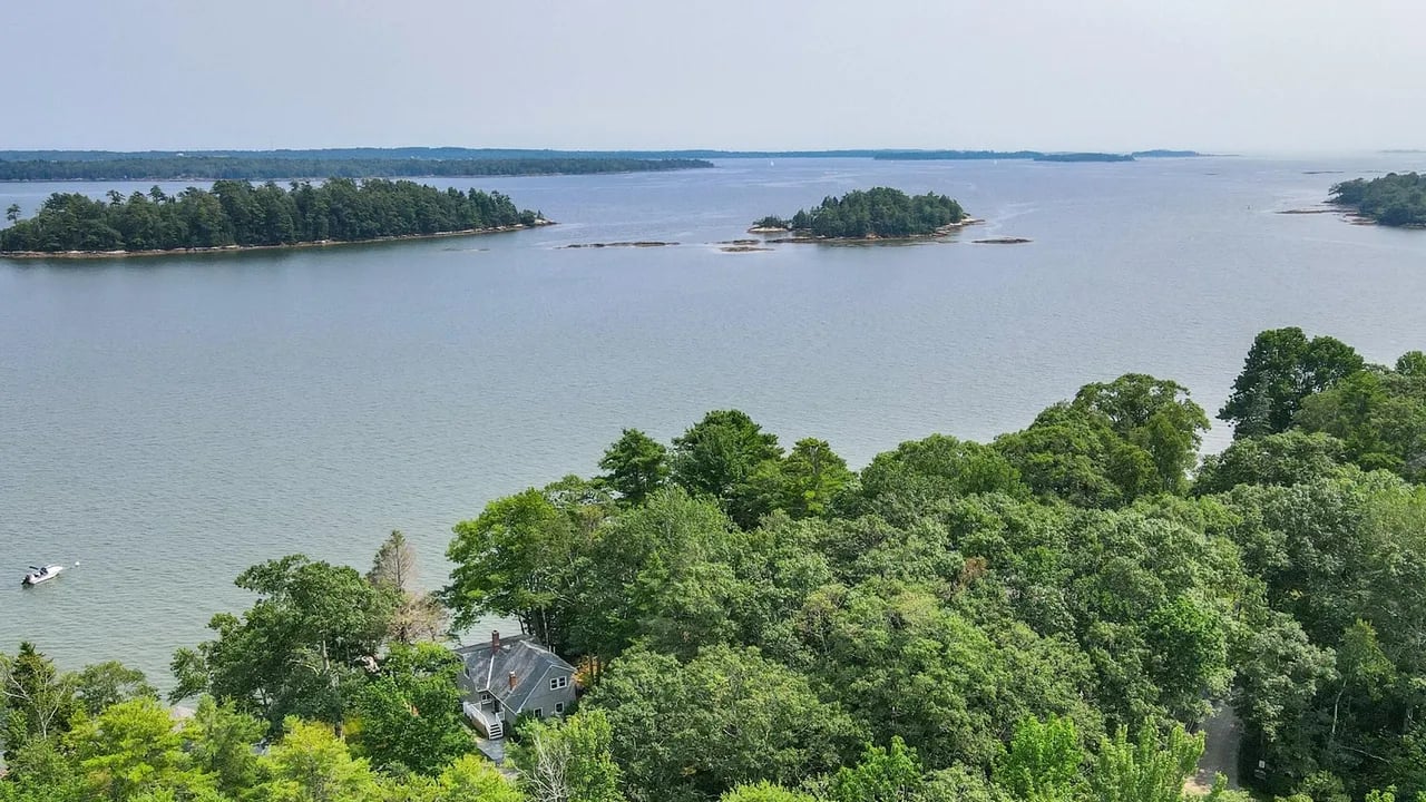 Video of the Week: Freeport Oceanfront Cottage