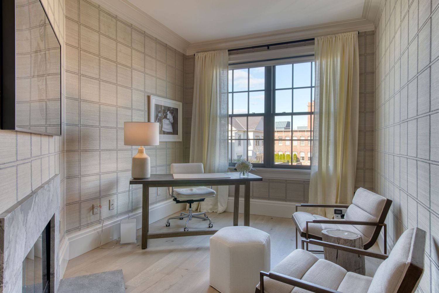 Chic, Unique & Spacious Watchcase Townhouse