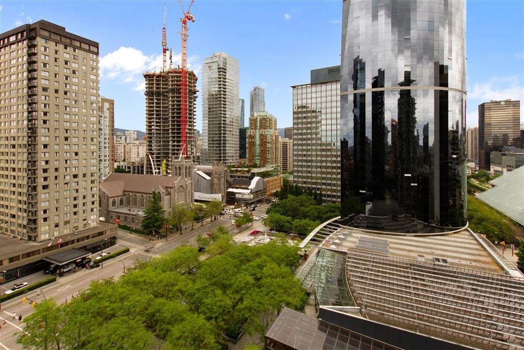 1050 Burrard St, #1606